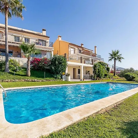 77-townhouse With Stunning Views In Fuengirola! *